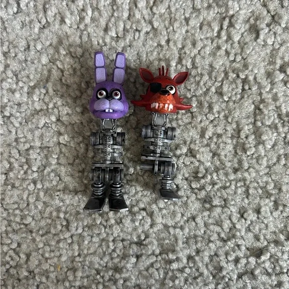 Five Nights at Freddy’s McFarlane Mini Figure Lot, including Withered Chica - Picture 4 of 5